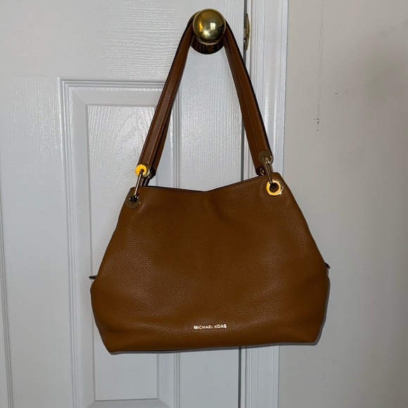 Michael Kors Cognac Raven Large Leather Shoulder Bag - Picture 2 of 12
